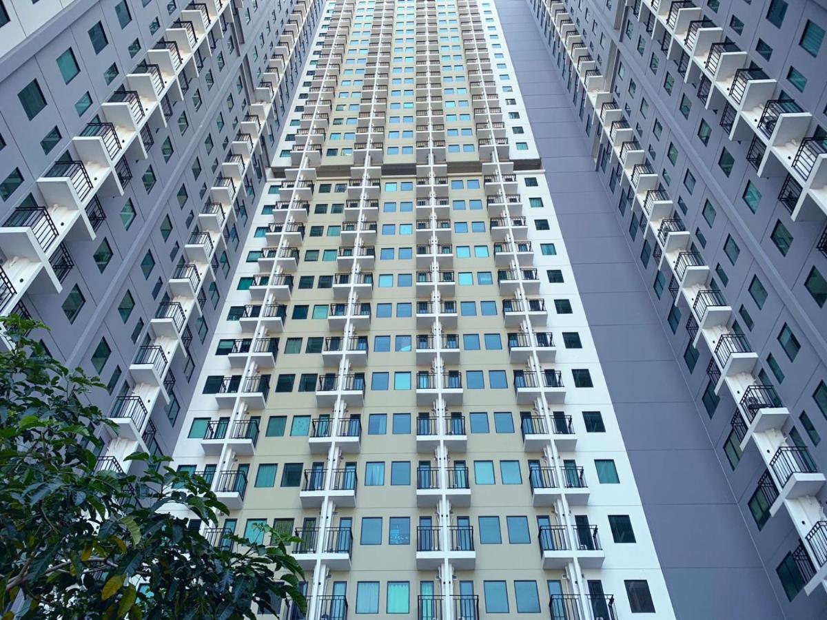 Apartemen Osaka Riverview Pik 2 By Benchmark Tangerang Kültér fotó